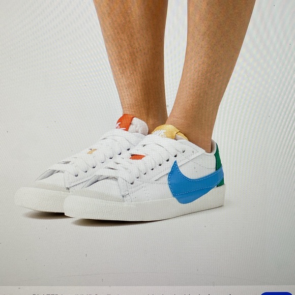 Nike Blazer Low ‘77 Jumbo Sneaker - Picture 9 of 9